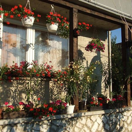 Napfeny Vendeghaz Apartment Miskolc Exterior photo