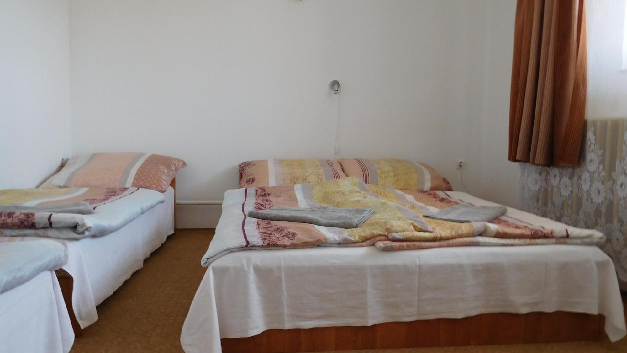 Napfeny Vendeghaz Apartment Miskolc Exterior photo
