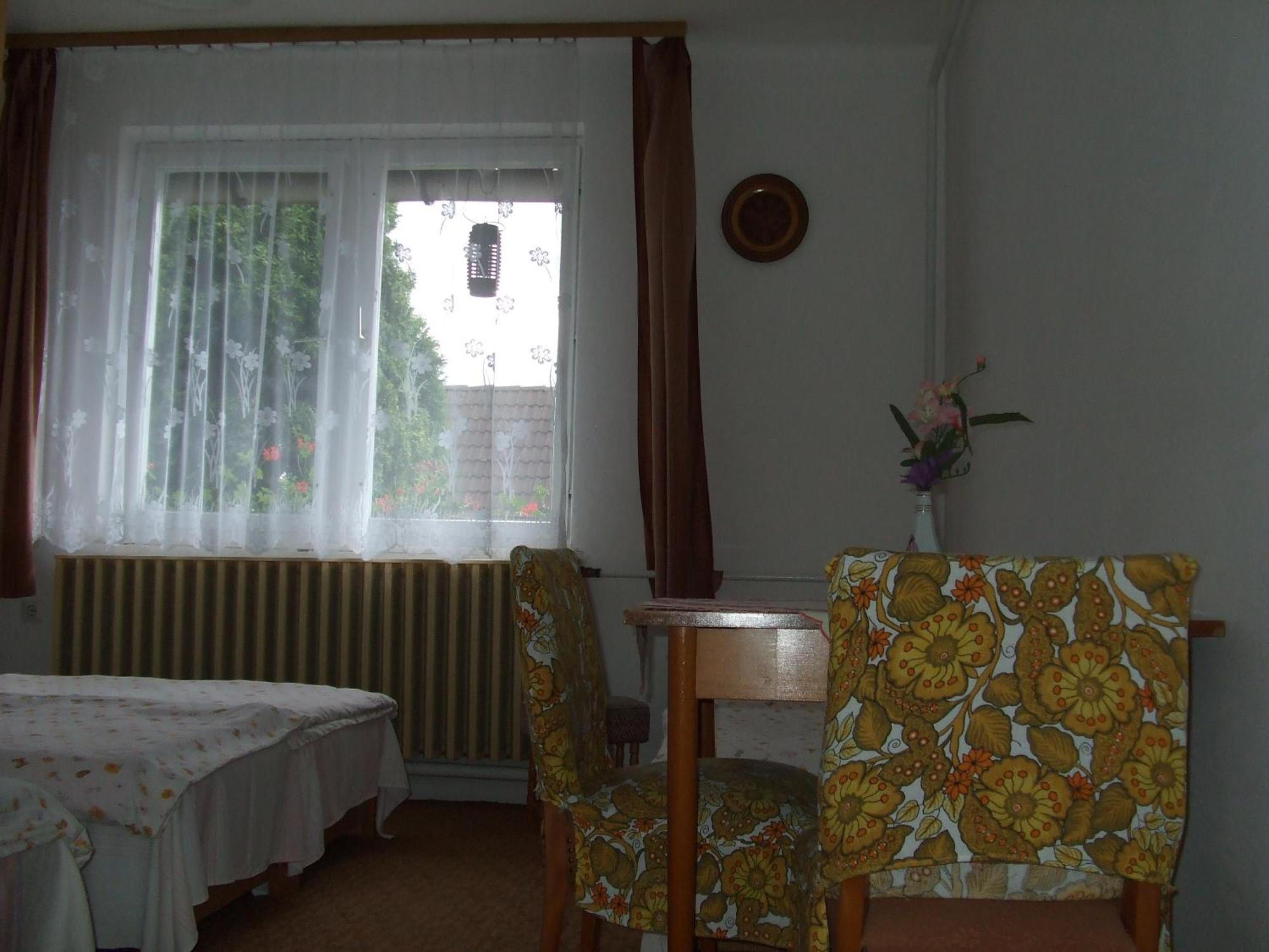 Napfeny Vendeghaz Apartment Miskolc Exterior photo
